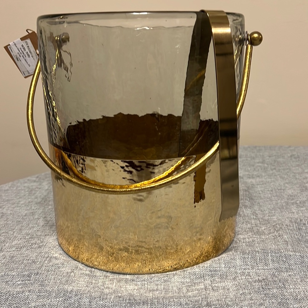 Ice Bucket with Handle and Accessory